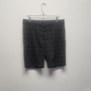 Izod Men's Dark Gray Flat Front Shorts